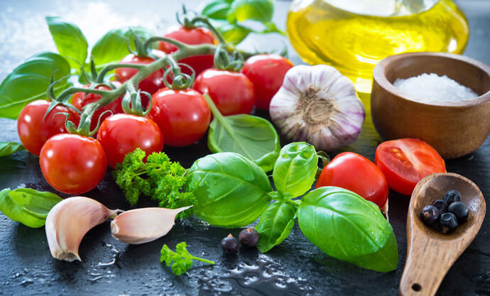 Zu einer gesunden Ernährung gehört viel Gemüse Ernährung im Alter